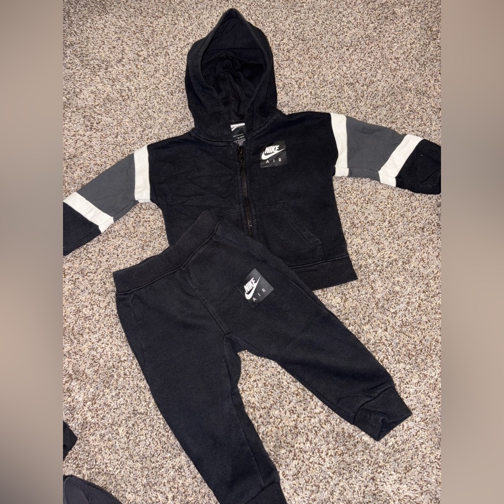 Nike Kids Black and Gray Jogger Set